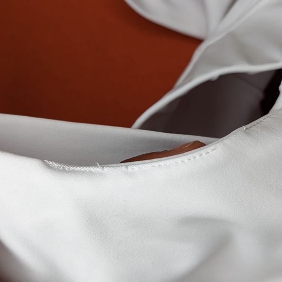 Good American White Criss Cross Chest Sports Bra Size 0 - Picture 5 of 5